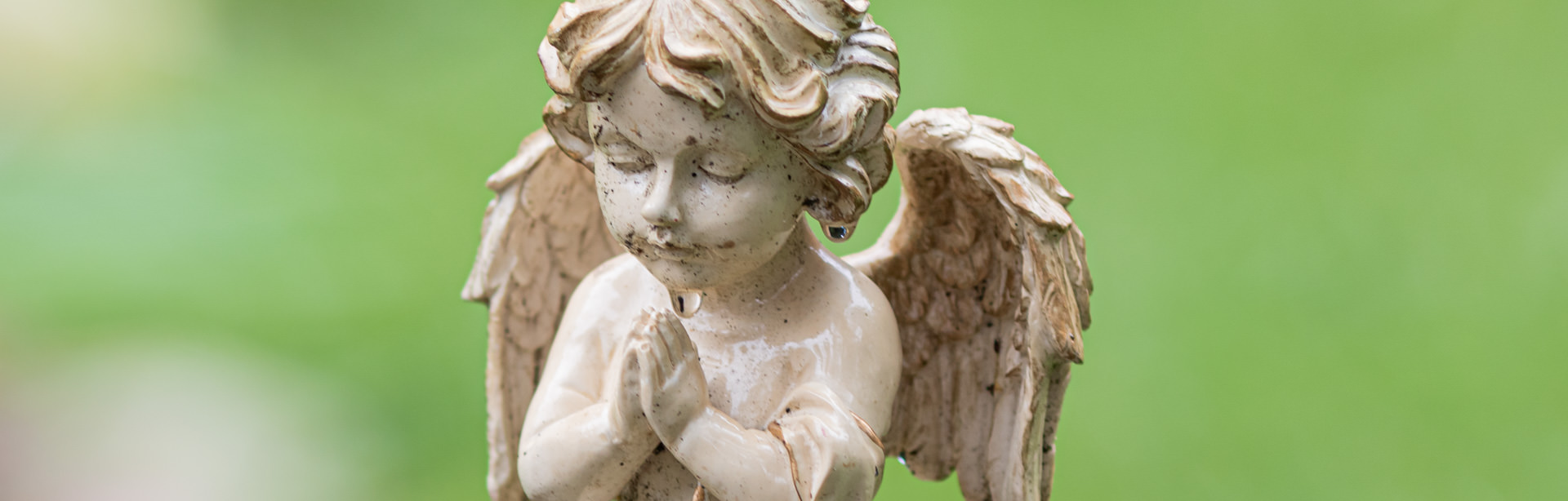 Symbolbild: Betende Engelsfigur