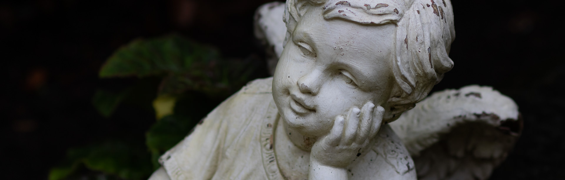 Symbolbild: Träumende Engelsfigur